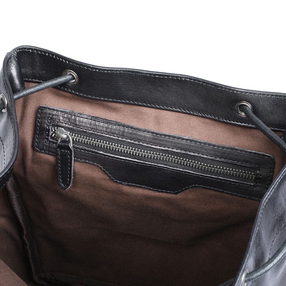 Kleiner schwarzer Lederrucksack | BODO