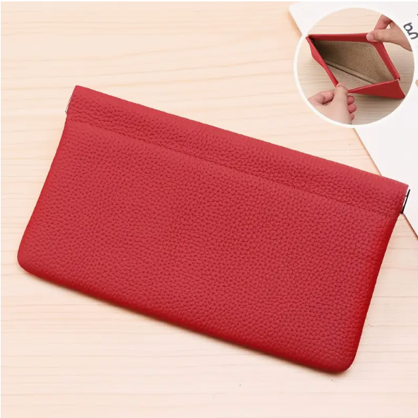 Selbstschließende Leder-Langtasche mit Magnetverschluss