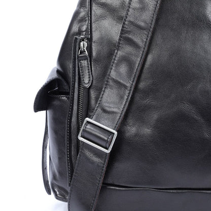Kleiner schwarzer Lederrucksack | BODO