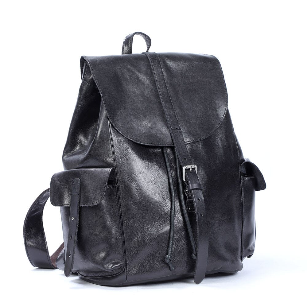 Kleiner schwarzer Lederrucksack | BODO