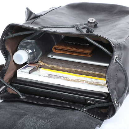 Kleiner schwarzer Lederrucksack | BODO